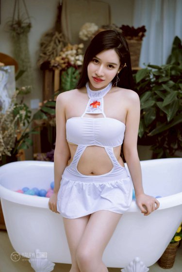 试衣间里的激情
